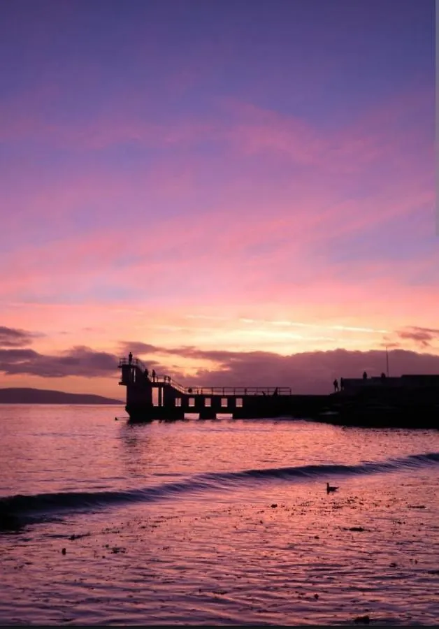 Salthill Village 3 Bed Apartment Galway